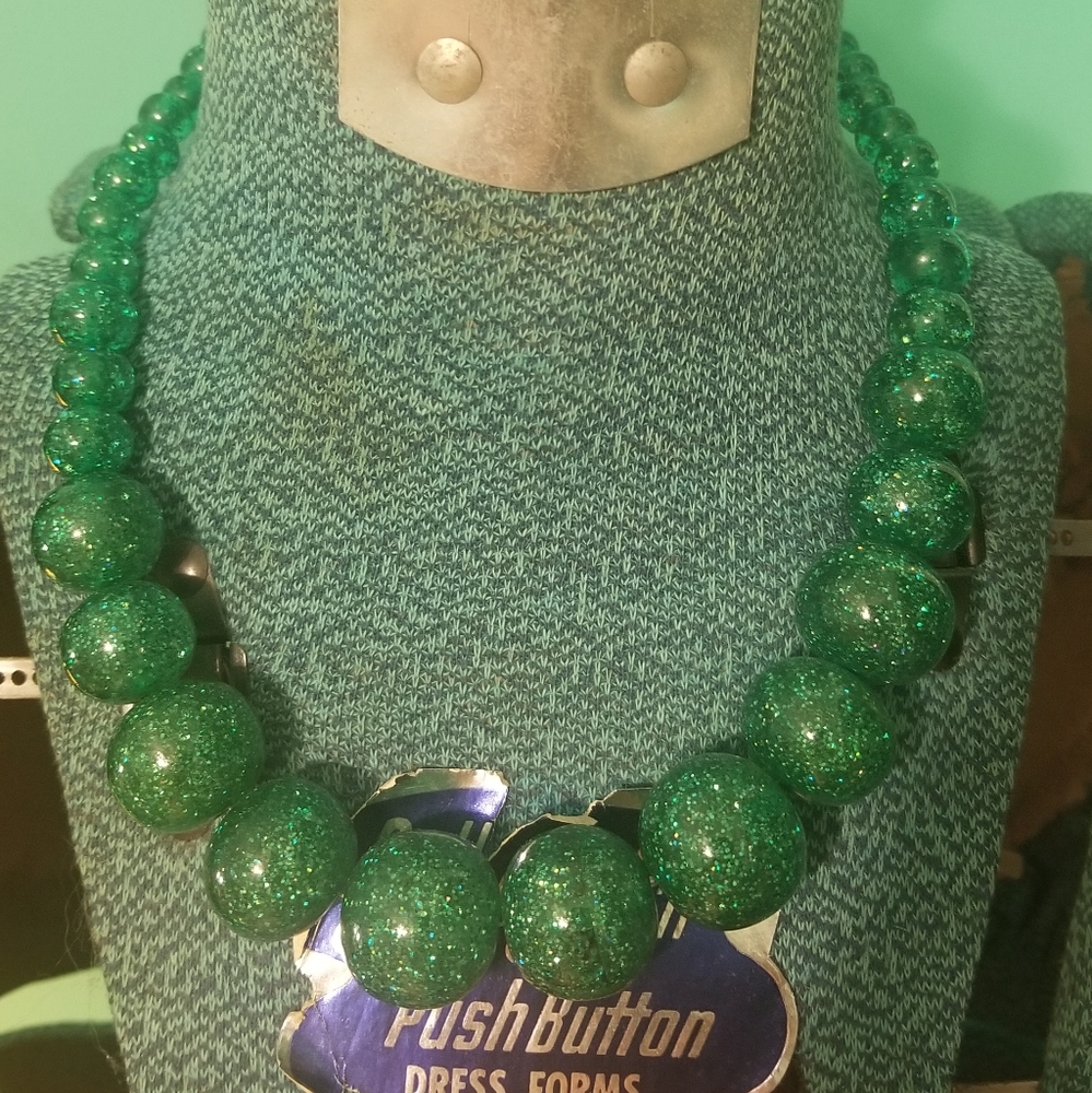 Splendette Emerald Green Sparkle Necklace